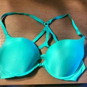 Victorias Secret Pigeonnant Bra Size 36C
